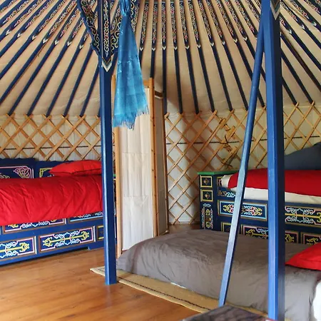 Luxury tent Les Yourtes Bourcominoises