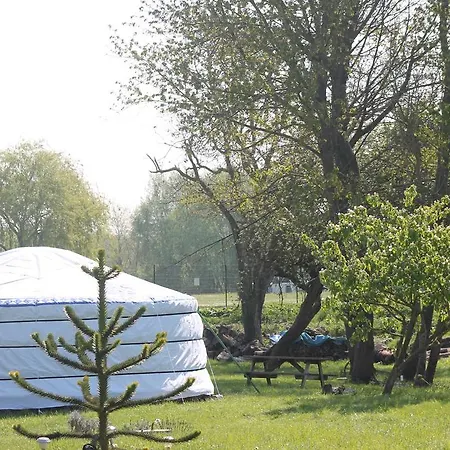 Les Yourtes Bourcominoises Luxury tent *