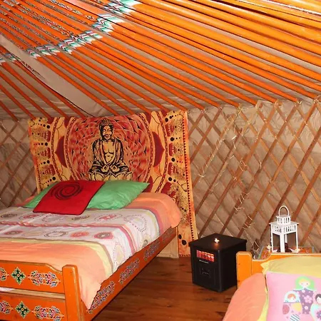 Les Yourtes Bourcominoises Luxury tent Bourg-et-Comin